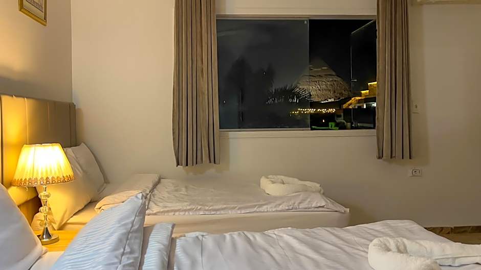 Pyramids Express View Hotel