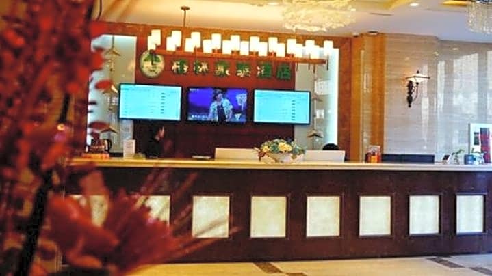 GreenTree Inn Liaoyuan Zhongkang Street Longjihuadian Business Hotel