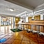 La Quinta Inn by Wyndham Costa Mesa / Newport Beach