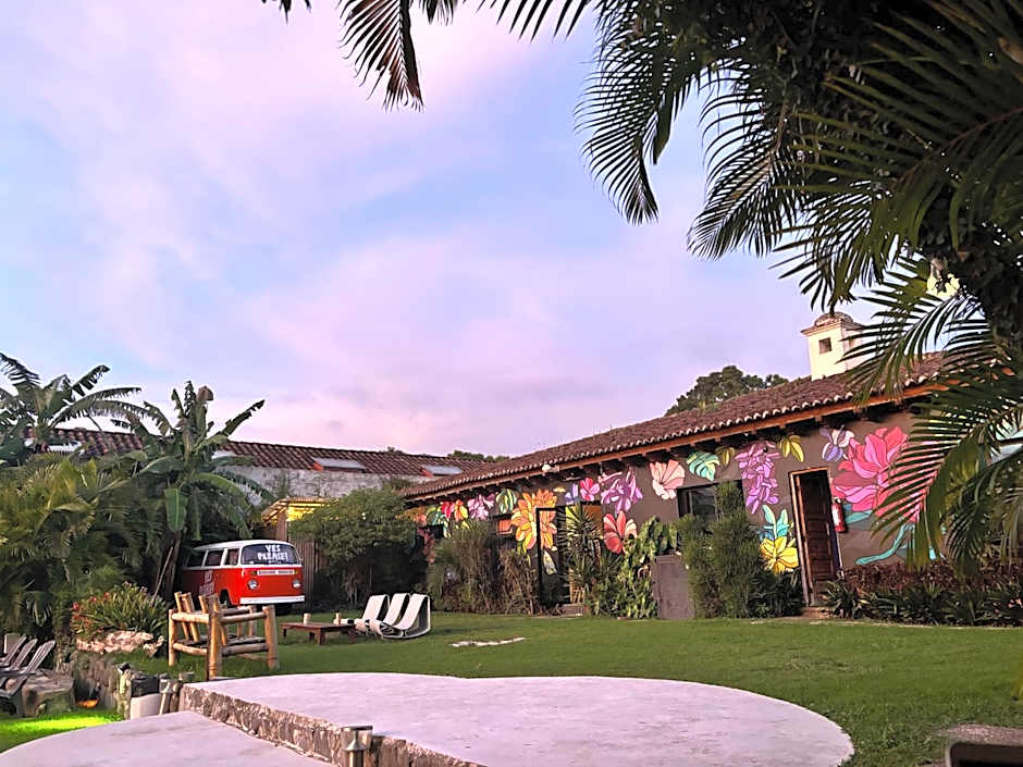 Yes Please! Hostel