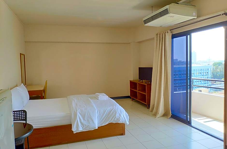 Grand Residence Ngamwongwan 19