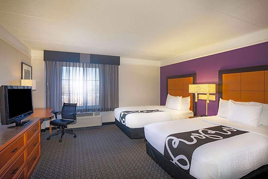La Quinta Inn & Suites by Wyndham Westport