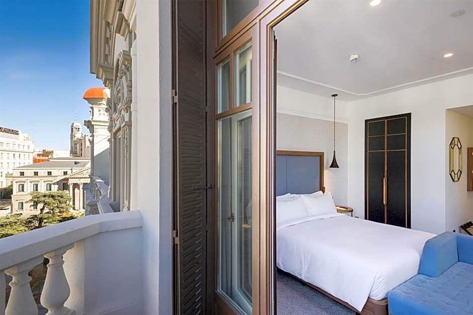 DoubleTree by Hilton Madrid - Prado