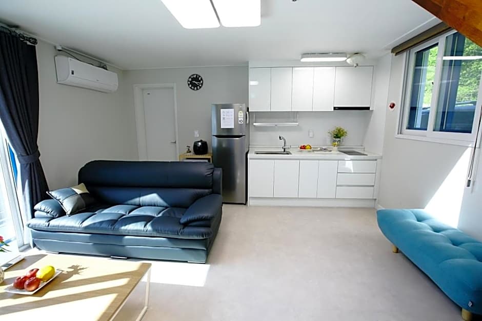 Damyang Thirasia Pension