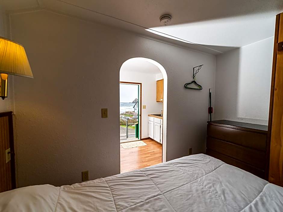 Oceanside Ocean Front Cabins