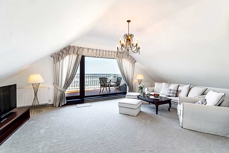 COLUMBUS Apartamenty Ustka - Limanowskiego 1
