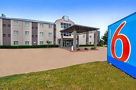 Motel 6-Benbrook, TX - Fort Worth