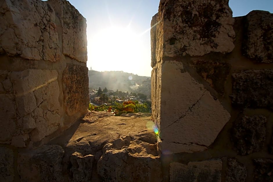 Private Hostel - Best location