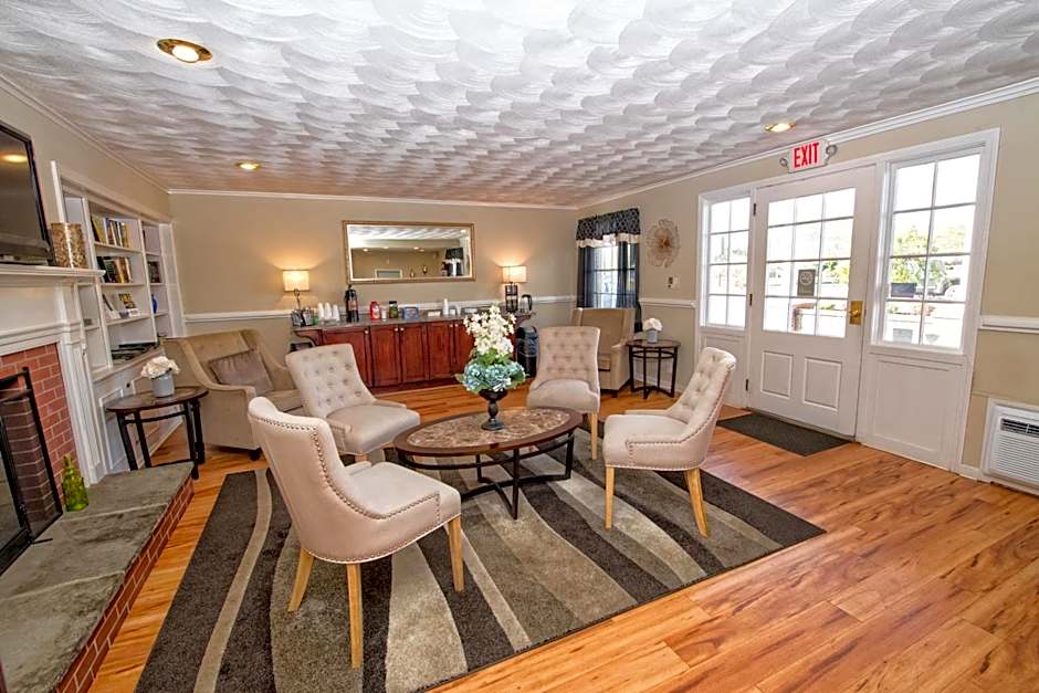 Colonial Inn Seekonk