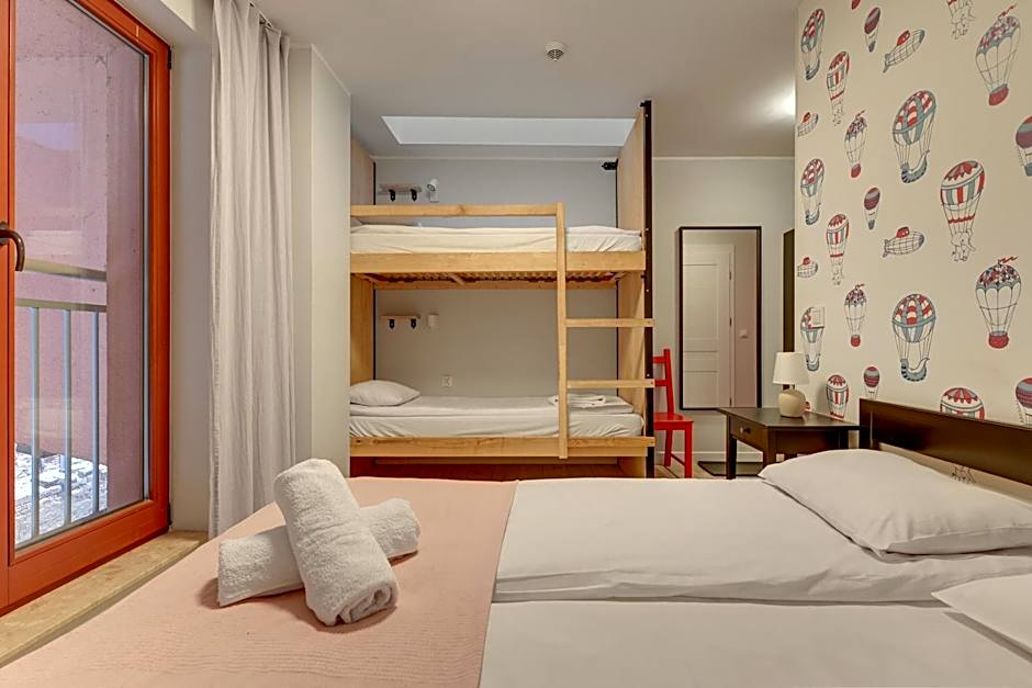 WaterLane Island Hostel&Apartments