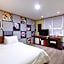 Happy Q Motel