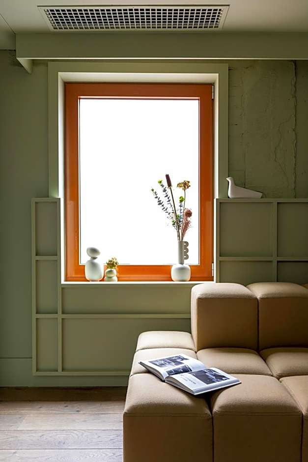 Locke at Broken Wharf