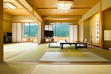 Japanese-Style Room