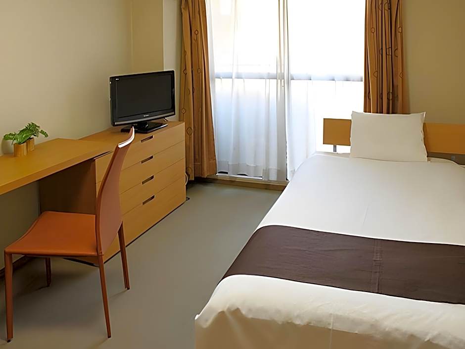 Hotel Livemax BUDGET Fuchu