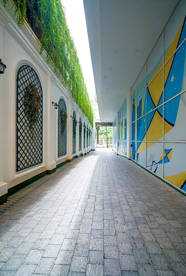 T-Ritz Saigon Hotel & Apartment
