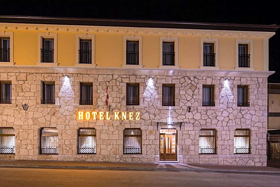 Hotel Knez