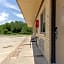 Freer Executive Inn & Studios by OYO