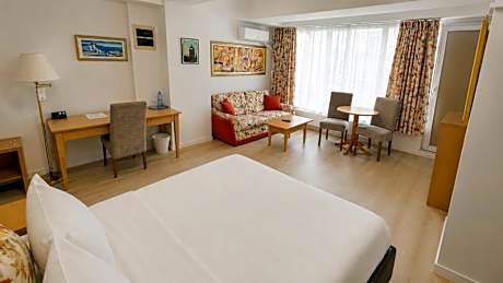 Superior Double with Balcony (Including smoking area)