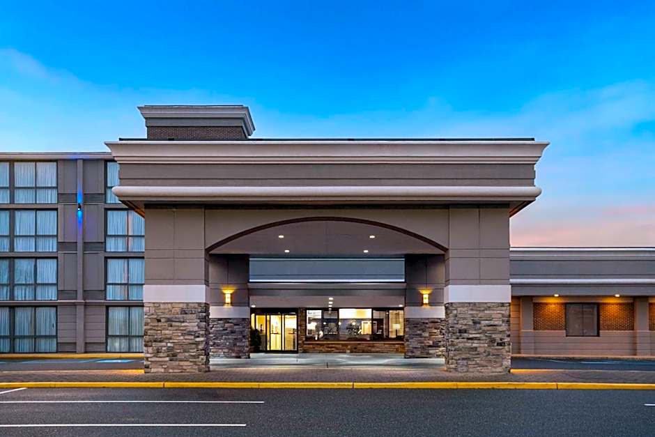 Days Hotel by Wyndham Toms River Jersey Shore