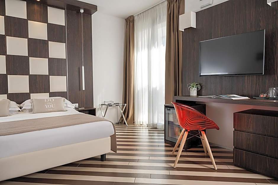 Dan Hotel
