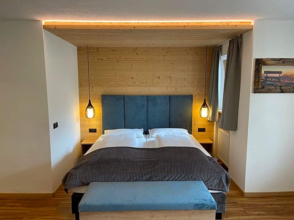 Photo 1 of 8 of Deluxe 2 Bedroom Apartment