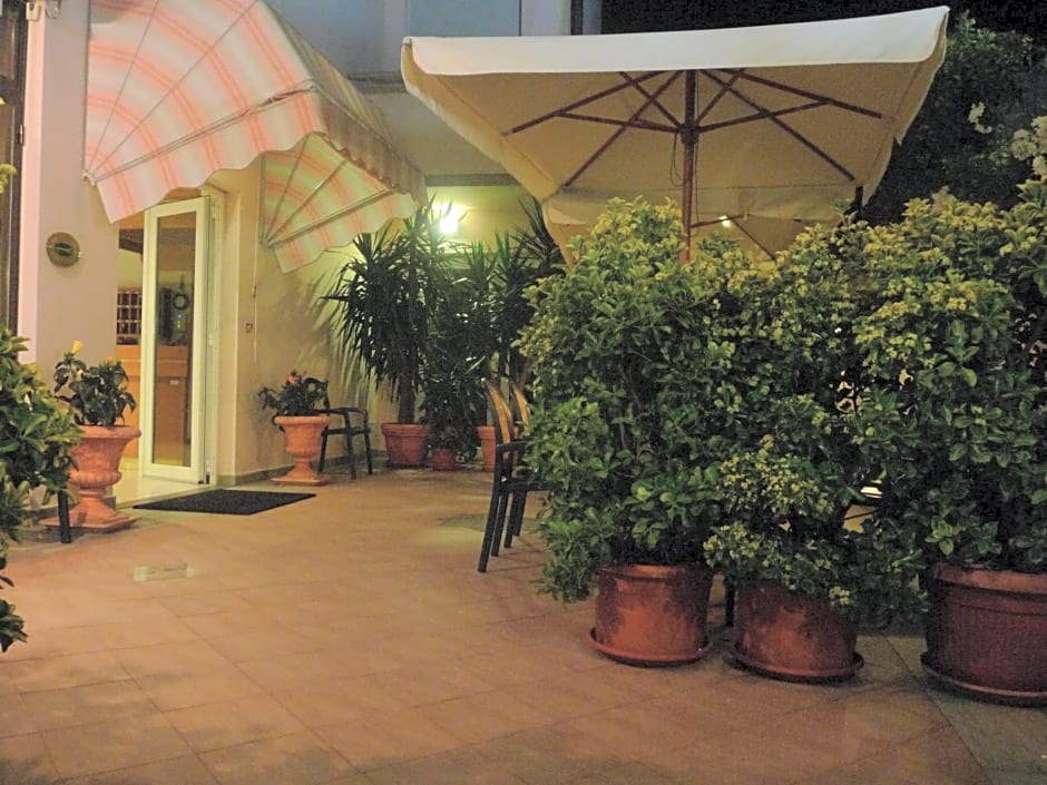 Hotel Prestige