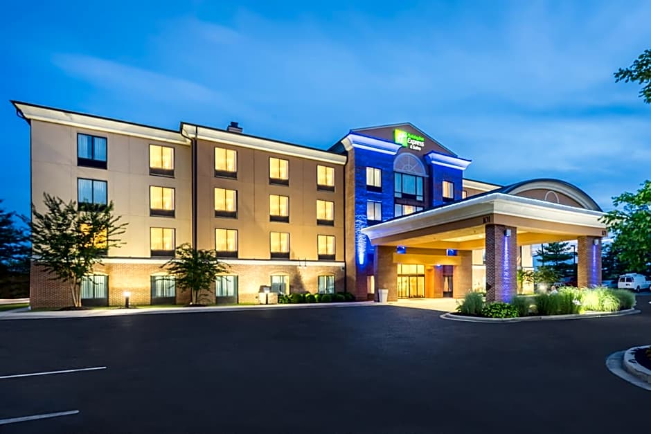 Holiday Inn Express Hotel & Suites-North East By IHG