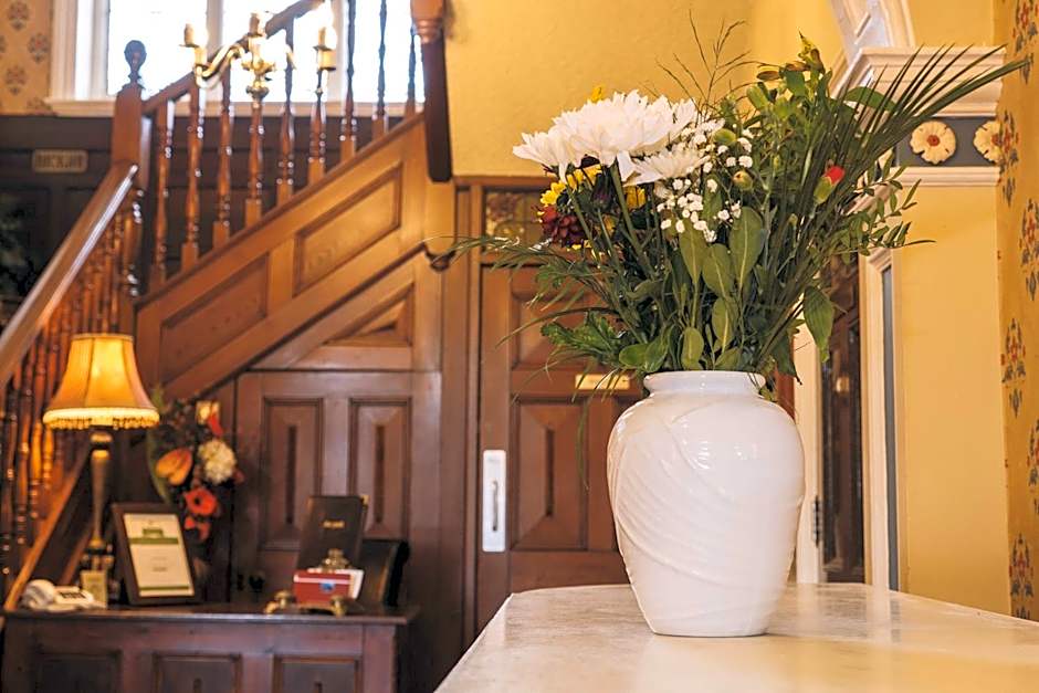 Trivelles Park Hotel