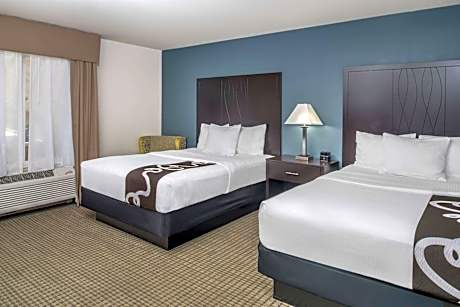 2 Queen Beds, Mobility/Hearing Impaired Accessible Room, Tub w/Grab Bars, Non Smoking