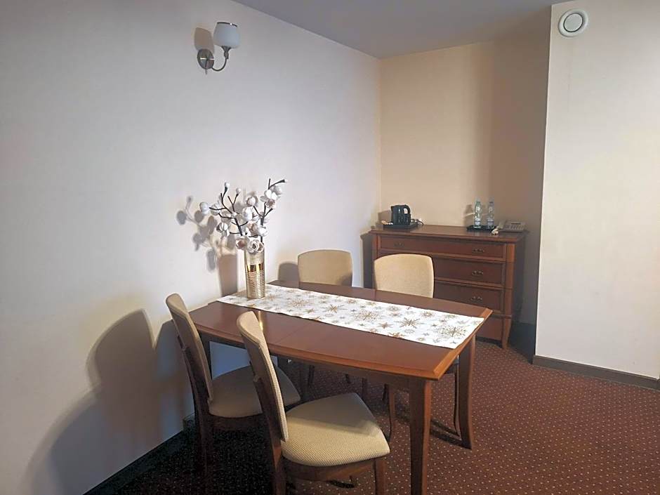 Hotel w Dobieszkowie