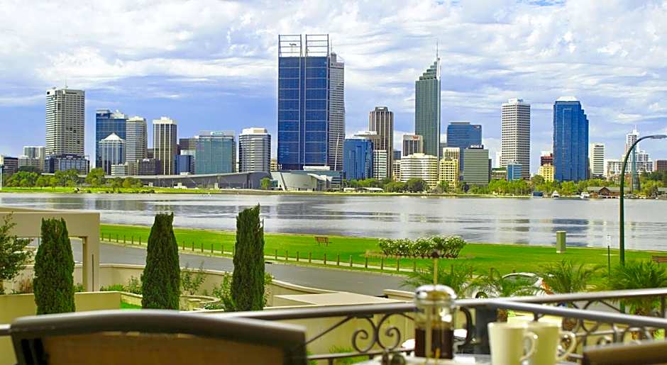 The Peninsula Riverside Serviced Apartments