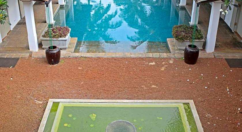 Era Beach Thalpe Unawatuna