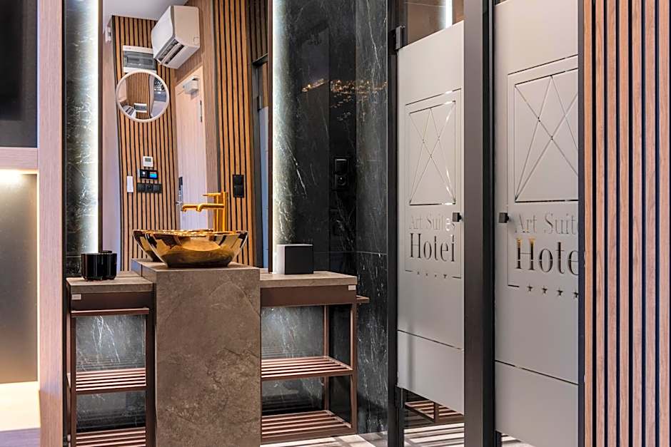Art Suites Luxury Hotel