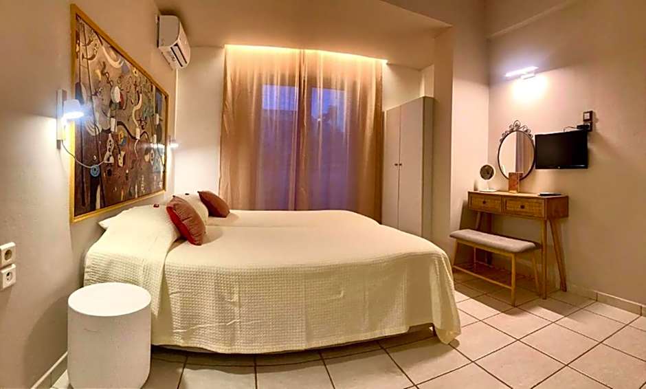 Tree of Life Art Hotel