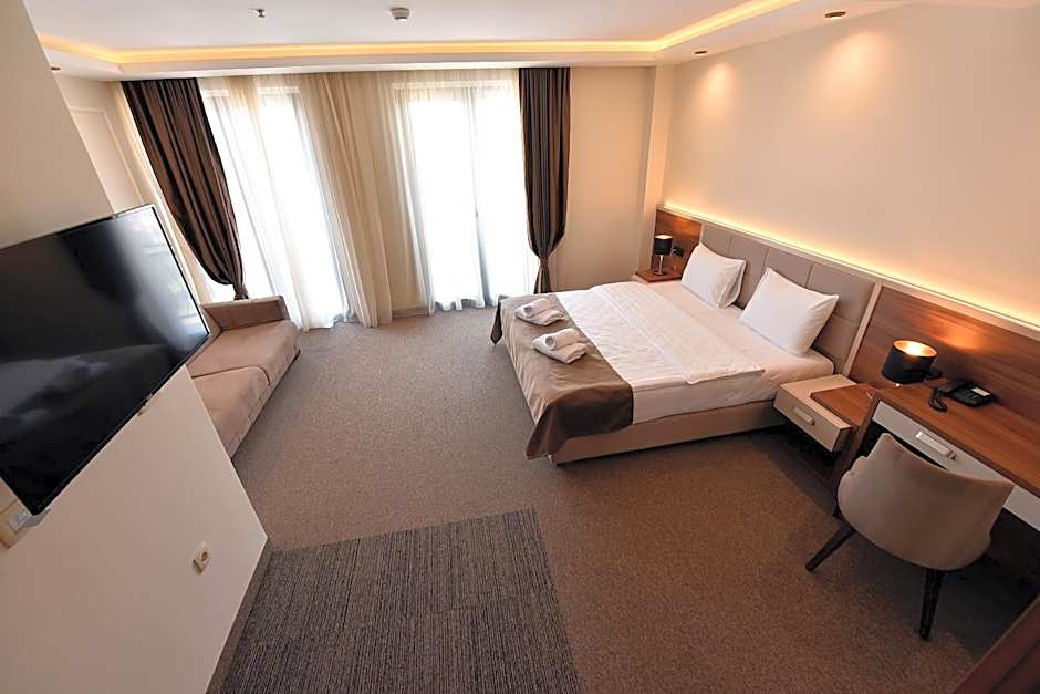 Hotel Lazaro
