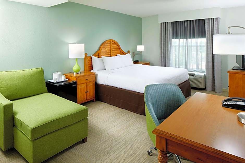 Hampton Inn By Hilton And Suites Savannah Midtown
