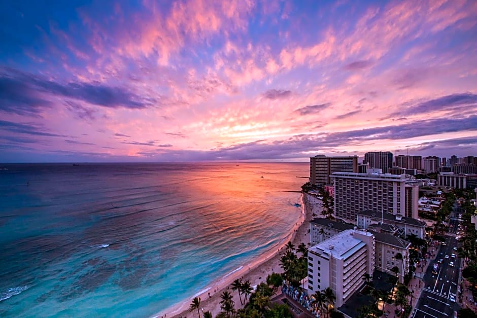 Hyatt Regency Waikiki Beach Resort & Spa