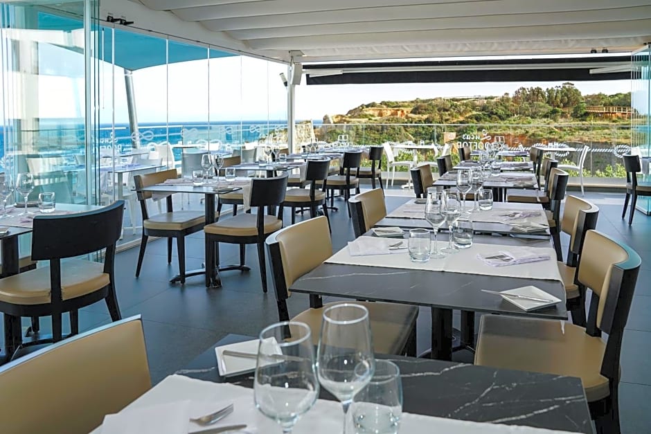 Carvi Beach Hotel