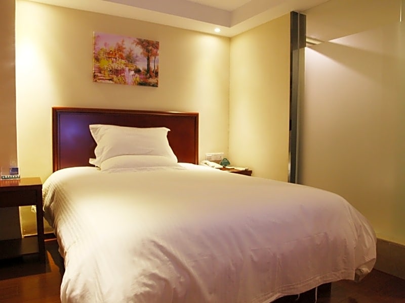 GreenTree Inn Guangxi Yulin Jincheng Commercial Building Shell Hotel