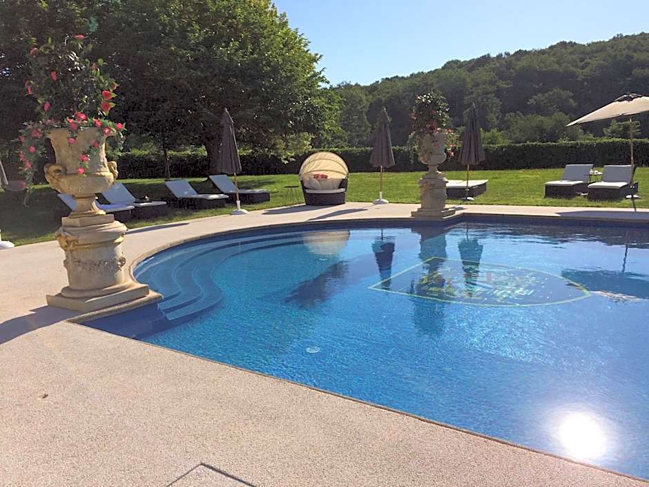 Chateau De Beauvois - Younan Collection