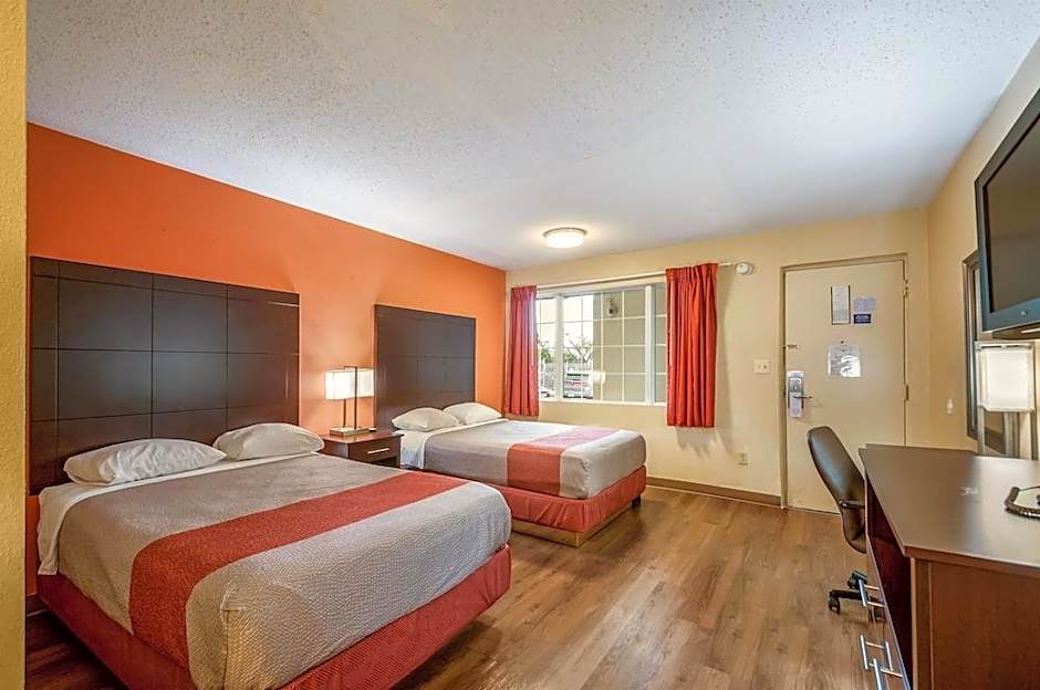 Motel 6-Washington, DC - Convention Center