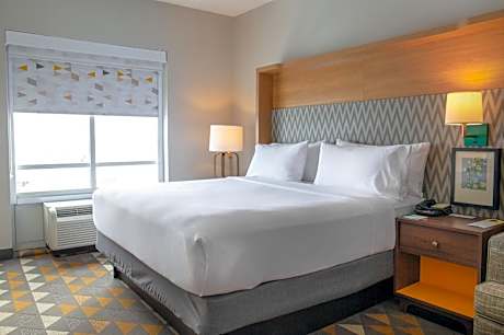 Standard King Room with Mobility Accessible Roll-In Shower