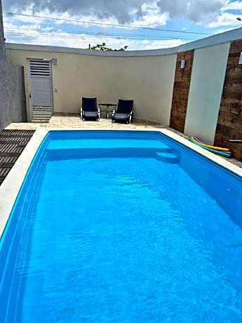 Peruíbe: Casa em Condomínio c/ Piscina