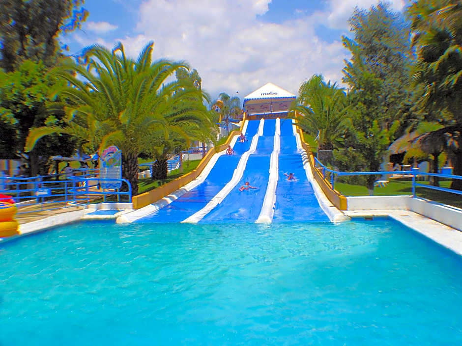 Hotel Splash Inn