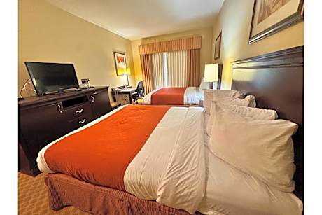 2 Queen Beds Non-Smoking