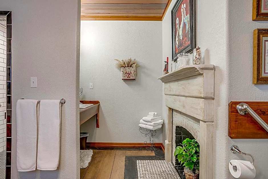 The Gallery House Boutique Hotel