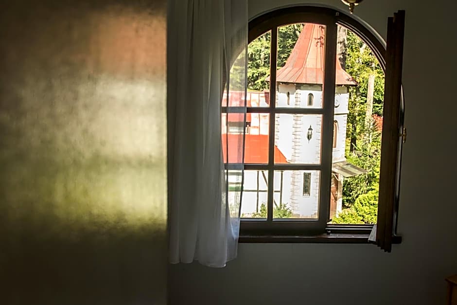 Hotel Daria Dworek Myśliwski