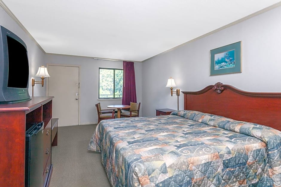 Knights Inn Point South Yemassee