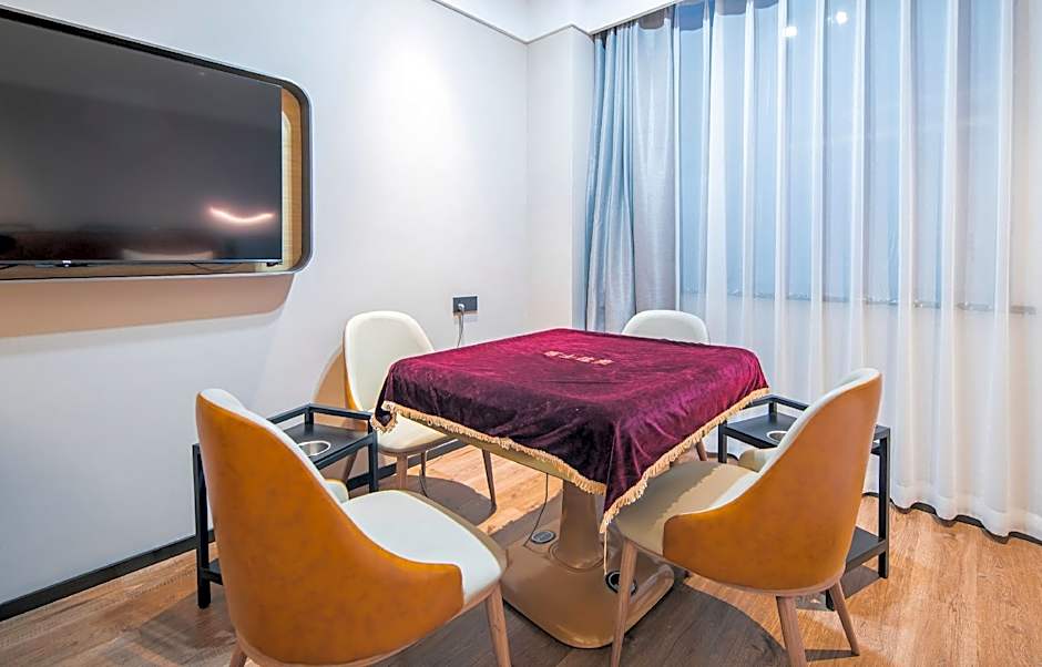 Echarm Hotel Luoyang Yiyang