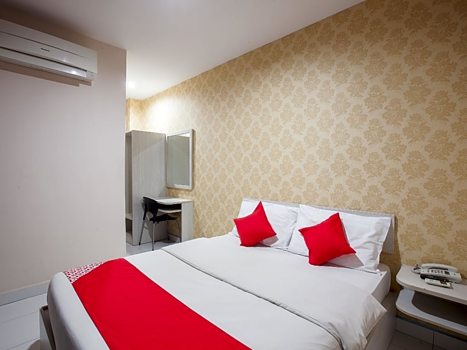 Super OYO 1163 Hotel Pulai